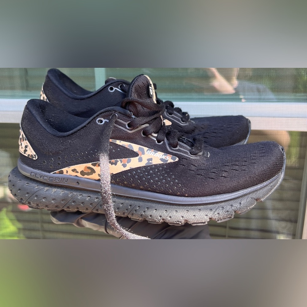 Brooks Glycerin 18 Women’s Running Shoes- Used in Good Condition!